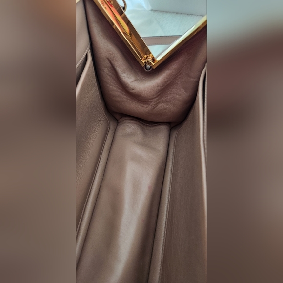 Prada Bag - Picture 6 of 15